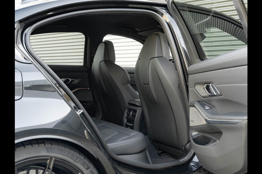 BMW 3 Serie M3 xDrive Competition - Carbon Remmen - 1-Hand - M-Driver Pack