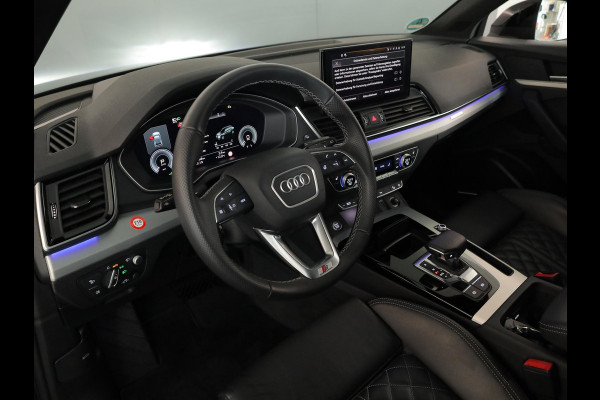 Audi Q5 Sportback 55 TFSI e S edition Competition 367 pk S-tronic | Verlengde garantie | Navigatie | Panoramadak | Parkeersensoren (Park assist) | Rondomzicht camera | Lederen bekleding | S-Line |