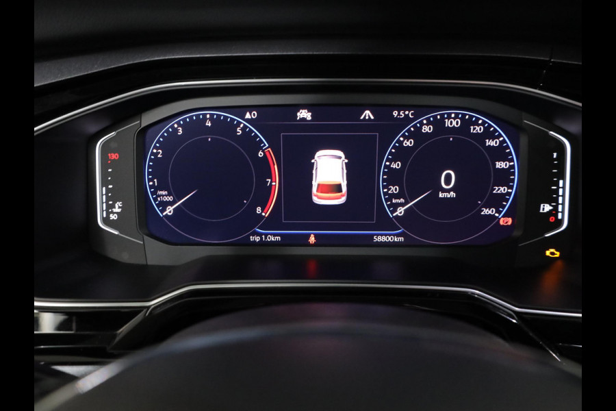 Volkswagen Polo 1.0 TSI Highline Business R 95 pk | Navigatie | Parkeersensoren (Park assist) | Autom. airco | Adaptieve cruise control | Voll. digitaal instrumentenpaneel |