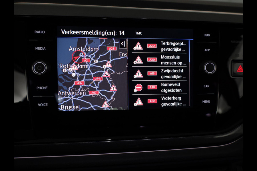 Volkswagen Polo 1.0 TSI Highline Business R 95 pk | Navigatie | Parkeersensoren (Park assist) | Autom. airco | Adaptieve cruise control | Voll. digitaal instrumentenpaneel |