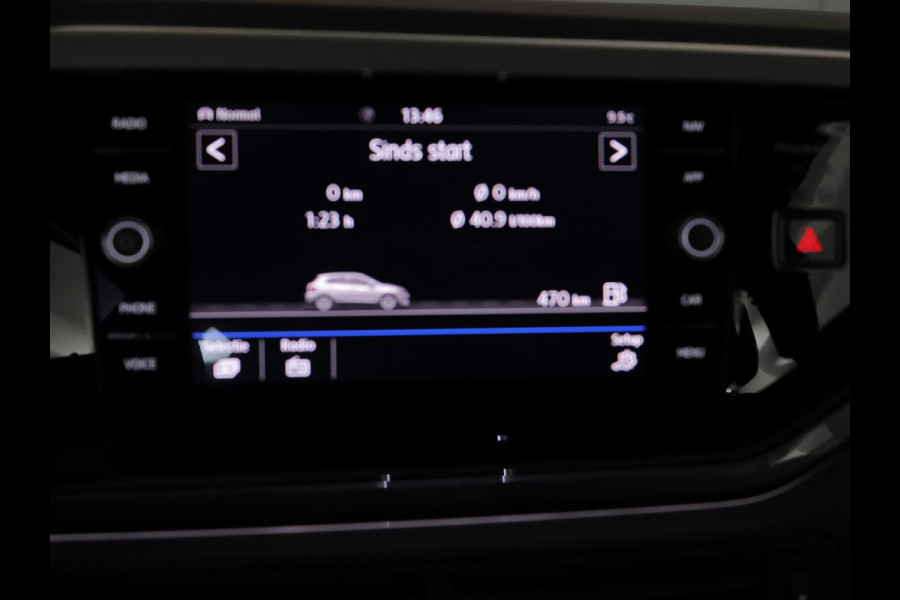 Volkswagen Polo 1.0 TSI Highline Business R 95 pk | Navigatie | Parkeersensoren (Park assist) | Autom. airco | Adaptieve cruise control | Voll. digitaal instrumentenpaneel |