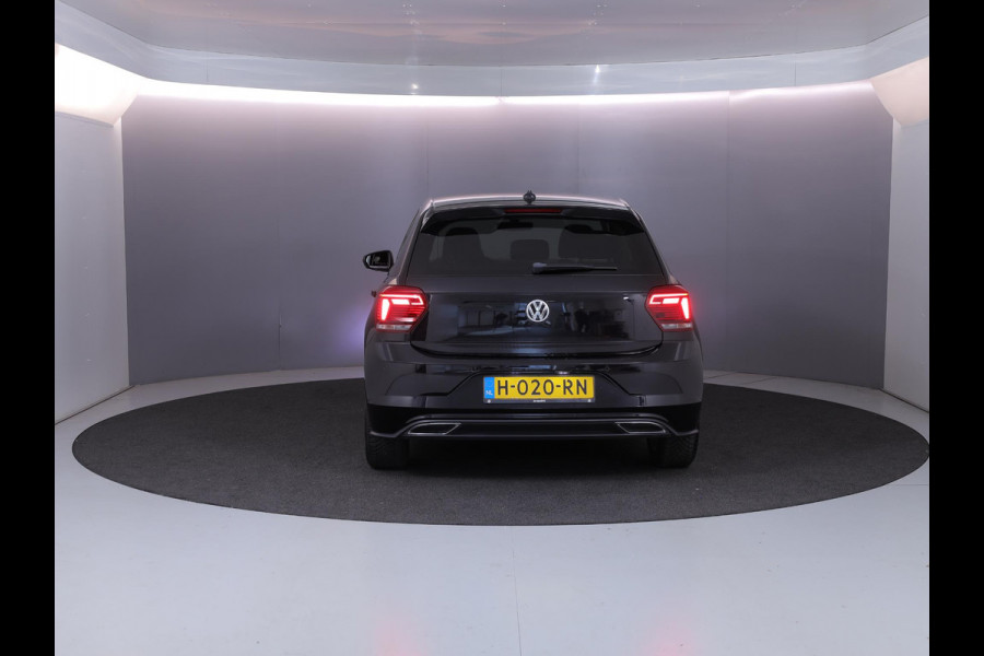 Volkswagen Polo 1.0 TSI Highline Business R 95 pk | Navigatie | Parkeersensoren (Park assist) | Autom. airco | Adaptieve cruise control | Voll. digitaal instrumentenpaneel |