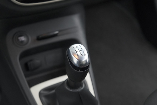 Renault Captur TCe 90 Bose | Trekhaak | Camera | Navigatie | Parkeersensoren