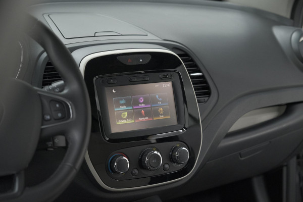 Renault Captur TCe 90 Bose | Trekhaak | Camera | Navigatie | Parkeersensoren