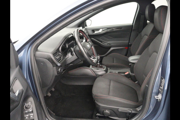 Ford Focus 1.0 EcoBoost ST Line X | Carplay | Camera | Keyless | Full LED | Navigatie | Climate control | Sportstoelen | Parkeerhulp | Bluetooth | Cruise control