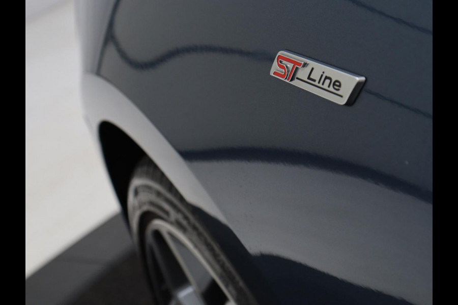 Ford Focus 1.0 EcoBoost ST Line X | Carplay | Camera | Keyless | Full LED | Navigatie | Climate control | Sportstoelen | Parkeerhulp | Bluetooth | Cruise control