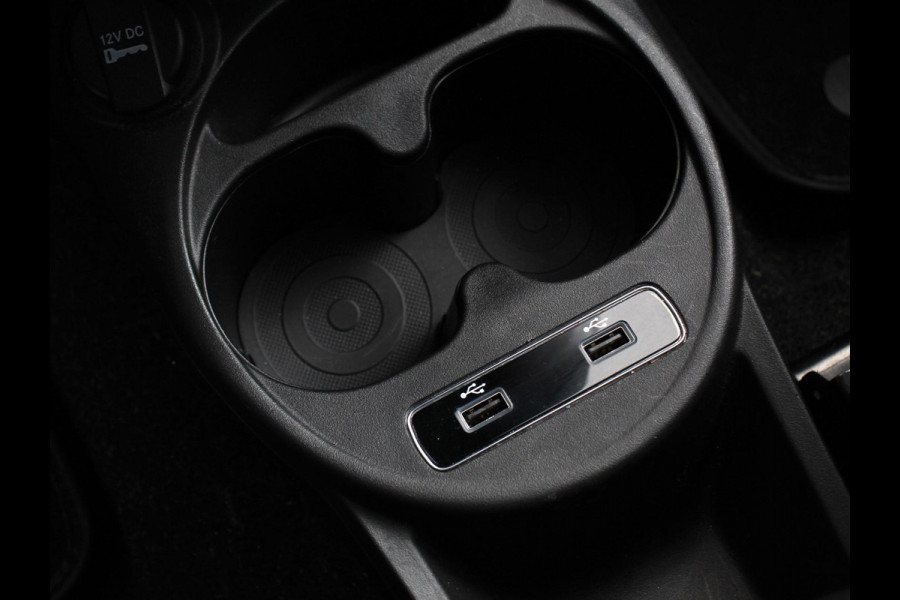 Fiat 500C 1.0 Hybrid Sport Connect | Airco | Dab | Cruise control | Lichtmetalen velgen |