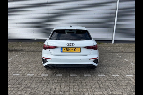 Audi A3 Sportback 40 TFSI e Edition S-line,Leder/Alcantara,Virtueel/Camera,Carplay,Navigatie,Cruisecontrol