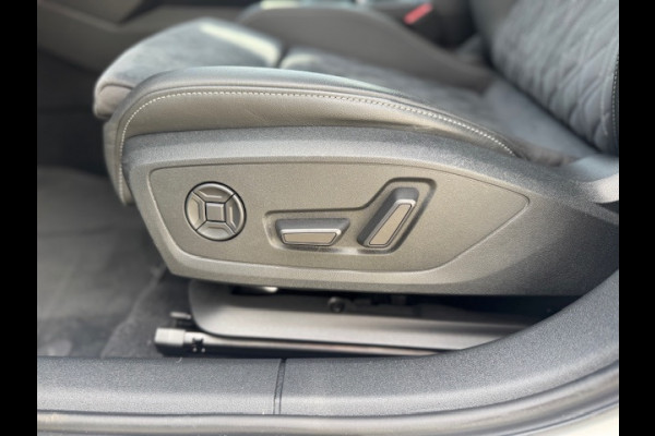 Audi A3 Sportback 40 TFSI e Edition S-line,Leder/Alcantara,Virtueel/Camera,Carplay,Navigatie,Cruisecontrol