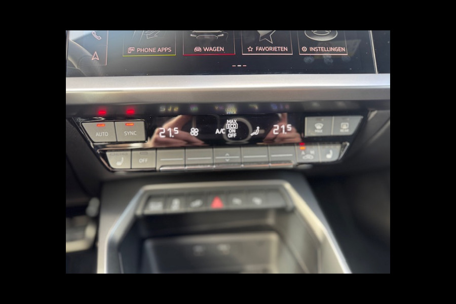 Audi A3 Sportback 40 TFSI e Edition S-line,Leder/Alcantara,Virtueel/Camera,Carplay,Navigatie,Cruisecontrol