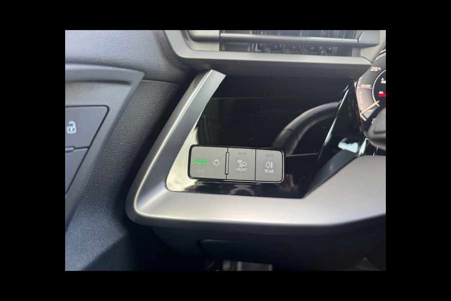 Audi A3 Sportback 40 TFSI e Edition S-line,Leder/Alcantara,Virtueel/Camera,Carplay,Navigatie,Cruisecontrol