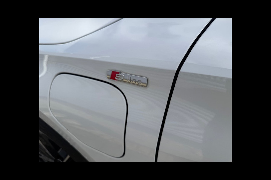 Audi A3 Sportback 40 TFSI e Edition S-line,Leder/Alcantara,Virtueel/Camera,Carplay,Navigatie,Cruisecontrol