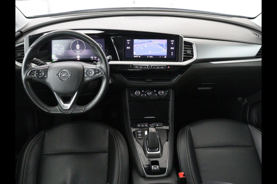 Opel Grandland X 1.6 Turbo Hybrid Elegance | SOH 96% | Leder | Adaptive cruise | Trekhaak | Stuurverwarming | Carplay | Navigatie | Full LED | Camera | Climate control | PHEV | Plug In