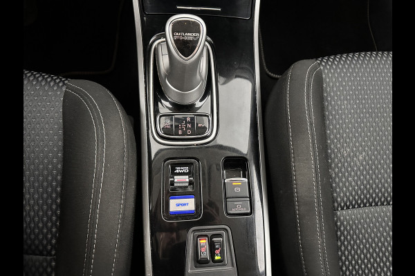 Mitsubishi Outlander 2.4 PHEV Pure (Plug-In) (INCL-BTW)  Aut *FULL-LED | KEYLESS | CAMERA | HEATED-COMFORTSEATS | ECC | SHIFTPADDLES | PDC | CRUISE | CARPLAY | PRIVACY-GLASS | DAB | TOWBAR | 16''ALU*