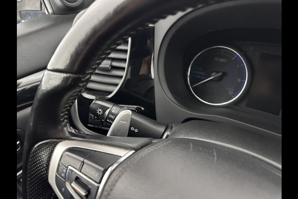 Mitsubishi Outlander 2.4 PHEV Pure (Plug-In) (INCL-BTW)  Aut *FULL-LED | KEYLESS | CAMERA | HEATED-COMFORTSEATS | ECC | SHIFTPADDLES | PDC | CRUISE | CARPLAY | PRIVACY-GLASS | DAB | TOWBAR | 16''ALU*