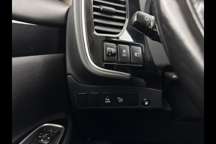 Mitsubishi Outlander 2.4 PHEV Pure (Plug-In) (INCL-BTW)  Aut *FULL-LED | KEYLESS | CAMERA | HEATED-COMFORTSEATS | ECC | SHIFTPADDLES | PDC | CRUISE | CARPLAY | PRIVACY-GLASS | DAB | TOWBAR | 16''ALU*