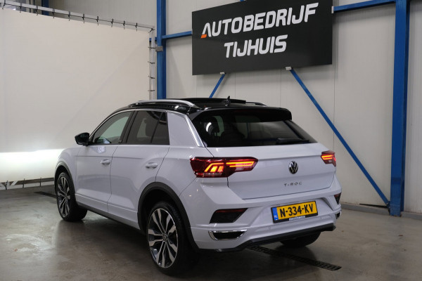 Volkswagen T-Roc 1.5 TSI Sport Business R-Line Automaat - Airco, Cruise, Panodak, Carplay, Virtual Display, PDC, Navi.