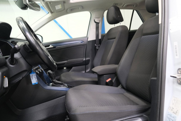 Volkswagen T-Roc 1.5 TSI Sport Business R-Line Automaat - Airco, Cruise, Panodak, Carplay, Virtual Display, PDC, Navi.