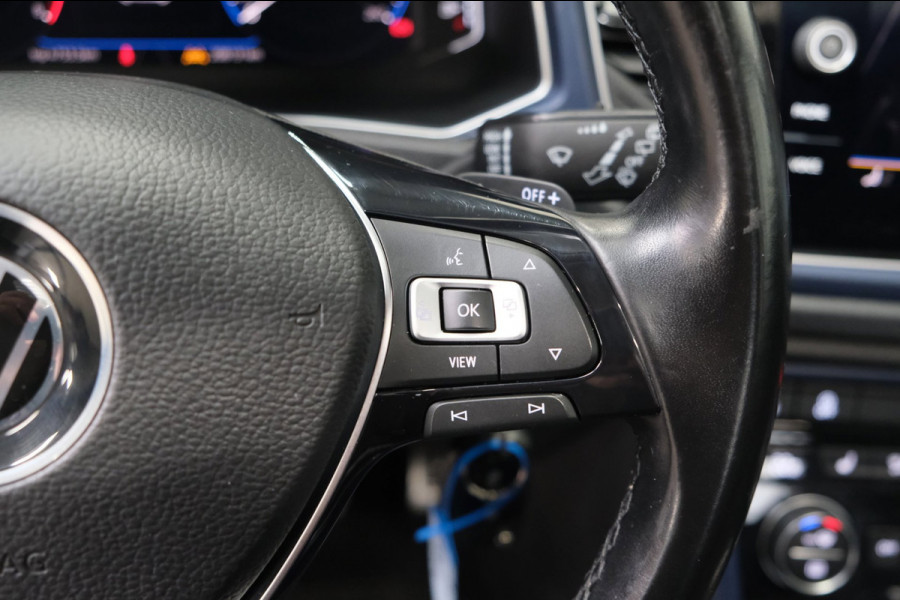 Volkswagen T-Roc 1.5 TSI Sport Business R-Line Automaat - Airco, Cruise, Panodak, Carplay, Virtual Display, PDC, Navi.