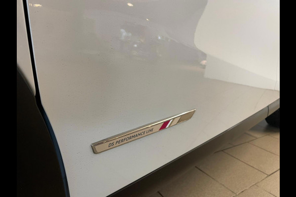 DS DS 3 Crossback 1.2 PureTech Performance Line AIRCO NAVI CRUISE ELEK RAMEN CENT VERG ZWARTE VELGEN PRIVACYGLAS ZEER NETTE AUTO