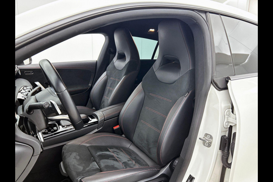 Mercedes-Benz CLA-Klasse Shooting Brake 250 e AMG Line WIDE-SCREEN | CAMERA | STOELVERWARMING