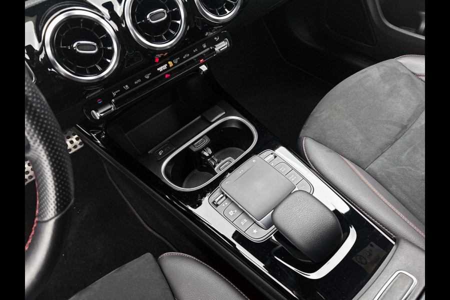 Mercedes-Benz CLA-Klasse Shooting Brake 250 e AMG Line WIDE-SCREEN | CAMERA | STOELVERWARMING