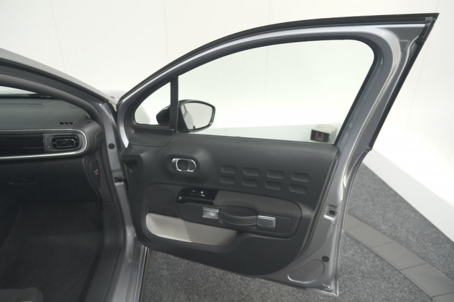 Citroën C3 PureTech 110 EAT6 Max | Parkeersensoren | Apple Carplay | 16 Inch Lichtmetalen Velgen
