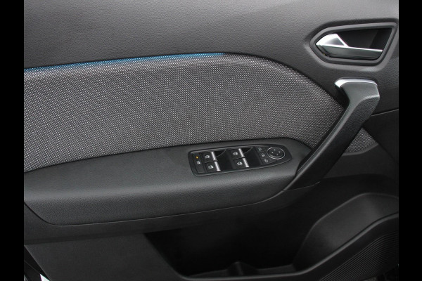 Renault Captur 1.3 TCe Techno 160pk automaat | Climate control | Adaptieve cruise control | Camera | Parkeersensoren | LED | Verwarmde voorstoelen | Stuurverwarming | Navigatie | Apple Carplay/ Android Auto | Keyless