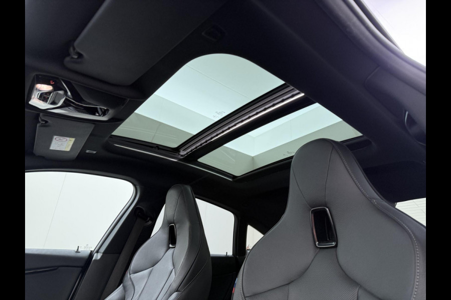 BMW 2 Serie Gran Coupé 220i VAN € 38.900,- VOOR € 35.877,- UW LENTEVOORDEEL € 3.023,-! | M-SPORT| BOMVOL! | HARMAN KARDON| PANO| FROZEN GREY| STOEL+ STUURVERWARMING| DEALER OH. | ORIGINEEL NEDERLANDS| KUIPSTOELEN| LEER | 19 INCH!