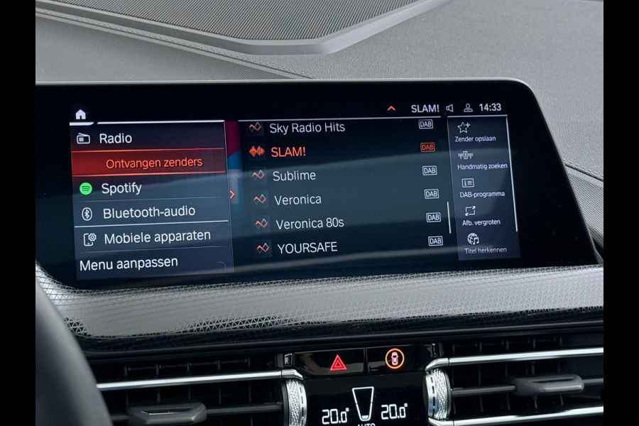 BMW 2 Serie Gran Coupé 220i VAN € 38.900,- VOOR € 35.877,- UW LENTEVOORDEEL € 3.023,-! | M-SPORT| BOMVOL! | HARMAN KARDON| PANO| FROZEN GREY| STOEL+ STUURVERWARMING| DEALER OH. | ORIGINEEL NEDERLANDS| KUIPSTOELEN| LEER | 19 INCH!