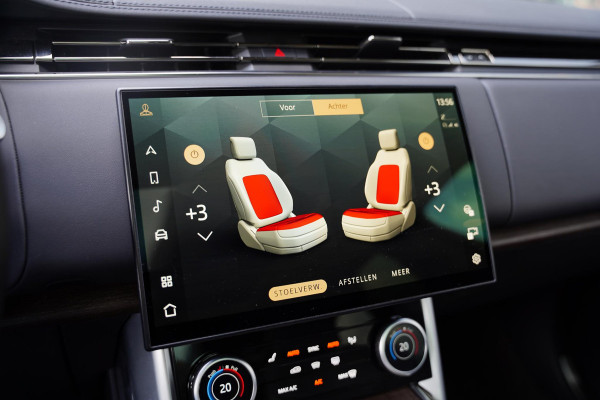 Land Rover Range Rover P 440 SE Zwart Leder / 23 Inch / Panoramadak