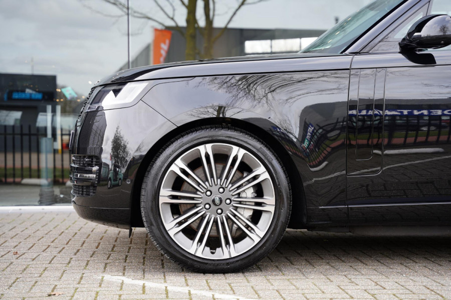 Land Rover Range Rover P 440 SE Zwart Leder / 23 Inch / Panoramadak