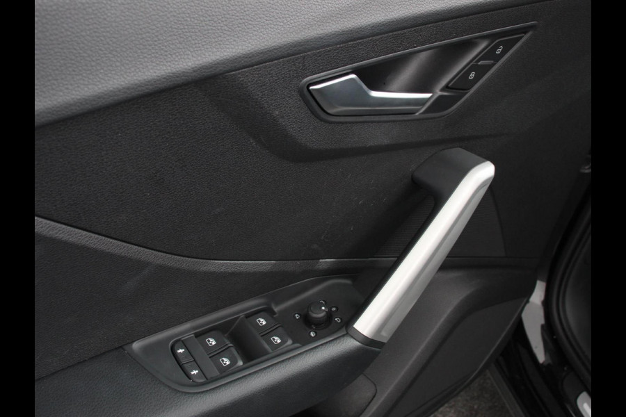 Audi Q2 35 TFSI 150pk S-Tronic Prestige Navigatie Apple Carplay / Android Auto Climate Control Dab Camera Parkeer sensoren Adaptive Cruise Control