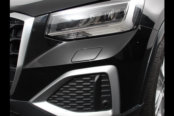 Audi Q2 35 TFSI 150pk S-Tronic Prestige Navigatie Apple Carplay / Android Auto Climate Control Dab Camera Parkeer sensoren Adaptive Cruise Control