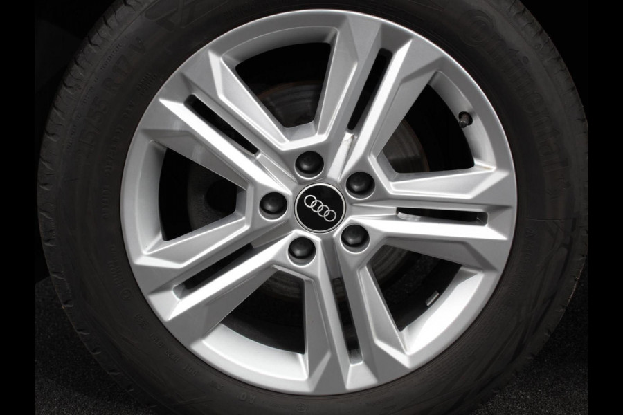 Audi Q2 35 TFSI 150pk S-Tronic Prestige Navigatie Apple Carplay / Android Auto Climate Control Dab Camera Parkeer sensoren Adaptive Cruise Control