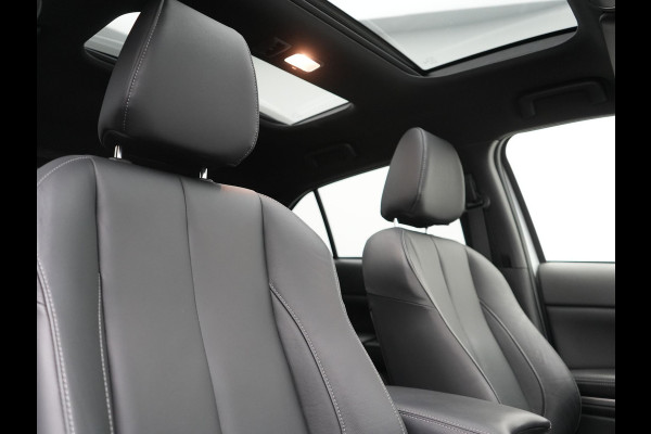 Mitsubishi Eclipse Cross 2.4 Instyle PHEV 188pk Dealer O.H. | Trekhaak Af Fabriek | Panodak | Head Up | Adaptive Cruise | 360 Camera | Lederen Sportstoelen Verwarmd | Keyless | Stuur Verwarmd | Apple Carplay | Blis | Navigatie | DAB | Plug In Hybrid |