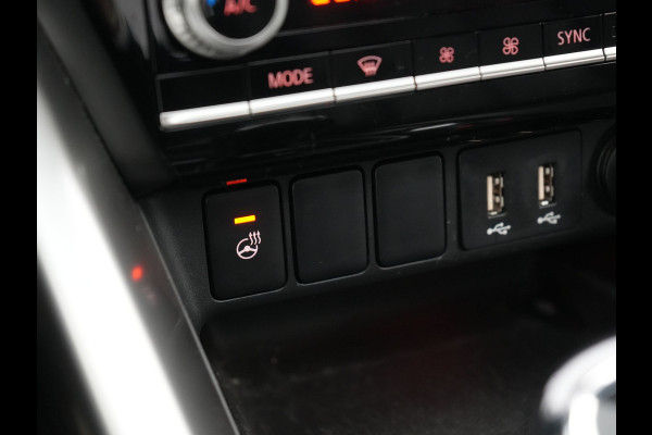 Mitsubishi Eclipse Cross 2.4 Instyle PHEV 188pk Dealer O.H. | Trekhaak Af Fabriek | Panodak | Head Up | Adaptive Cruise | 360 Camera | Lederen Sportstoelen Verwarmd | Keyless | Stuur Verwarmd | Apple Carplay | Blis | Navigatie | DAB | Plug In Hybrid |