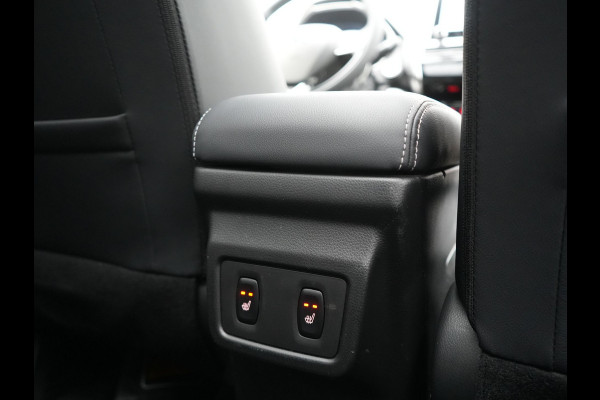 Mitsubishi Eclipse Cross 2.4 Instyle PHEV 188pk Dealer O.H. | Trekhaak Af Fabriek | Panodak | Head Up | Adaptive Cruise | 360 Camera | Lederen Sportstoelen Verwarmd | Keyless | Stuur Verwarmd | Apple Carplay | Blis | Navigatie | DAB | Plug In Hybrid |