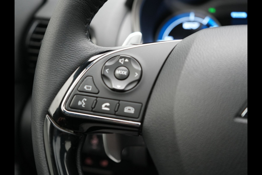 Mitsubishi Eclipse Cross 2.4 Instyle PHEV 188pk Dealer O.H. | Trekhaak Af Fabriek | Panodak | Head Up | Adaptive Cruise | 360 Camera | Lederen Sportstoelen Verwarmd | Keyless | Stuur Verwarmd | Apple Carplay | Blis | Navigatie | DAB | Plug In Hybrid |