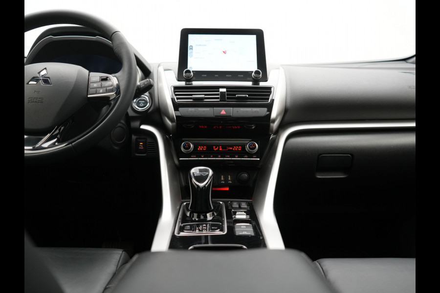 Mitsubishi Eclipse Cross 2.4 Instyle PHEV 188pk Dealer O.H. | Trekhaak Af Fabriek | Panodak | Head Up | Adaptive Cruise | 360 Camera | Lederen Sportstoelen Verwarmd | Keyless | Stuur Verwarmd | Apple Carplay | Blis | Navigatie | DAB | Plug In Hybrid |