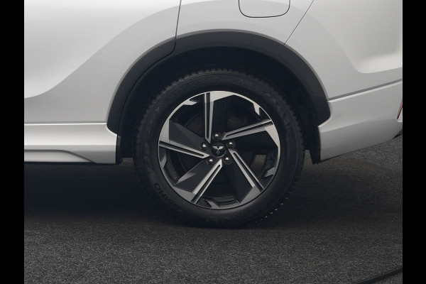 Mitsubishi Eclipse Cross 2.4 Instyle PHEV 188pk Dealer O.H. | Trekhaak Af Fabriek | Panodak | Head Up | Adaptive Cruise | 360 Camera | Lederen Sportstoelen Verwarmd | Keyless | Stuur Verwarmd | Apple Carplay | Blis | Navigatie | DAB | Plug In Hybrid |