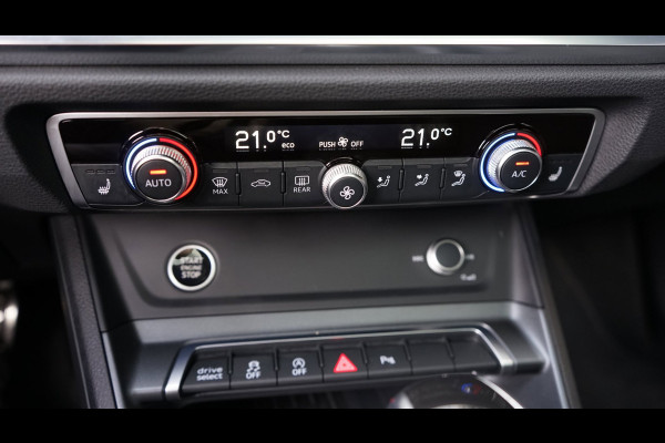 Audi Q3 Sportback 35 TFSI 3x S-Line Black Optik AUTOMAAT-CAMERA-CARPLAY-DRIVE SELECT-ELEKTRISCHE STOELEN-KEYLESS-MATRIX-PANORAMA