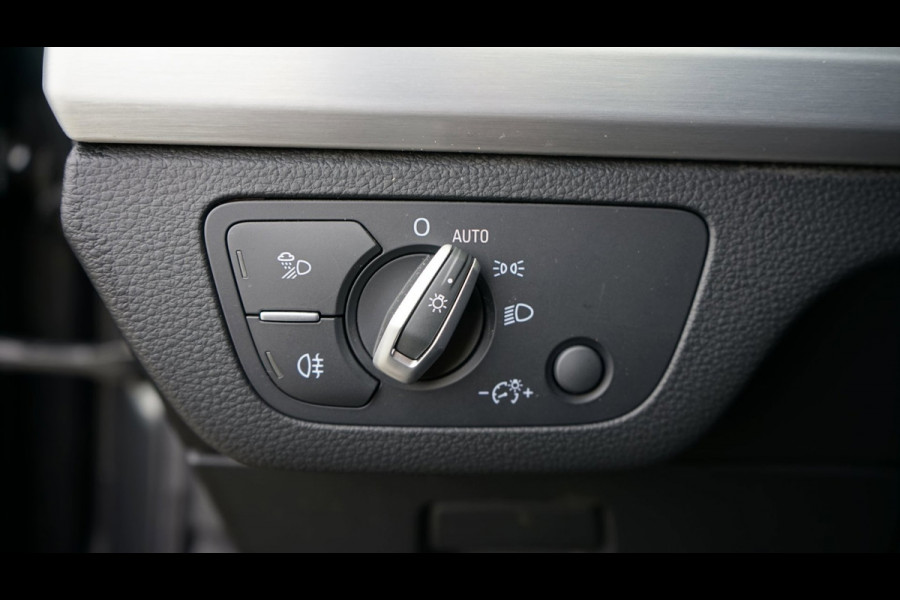 Audi Q5 55 TFSIe Quattro 3x S-Line Black Optik ACC-AMBIANCE-CAMERA-CARPLAY-KEYLESS-MATRIX LED-PANORAMA-ZONSVERDUISTERING