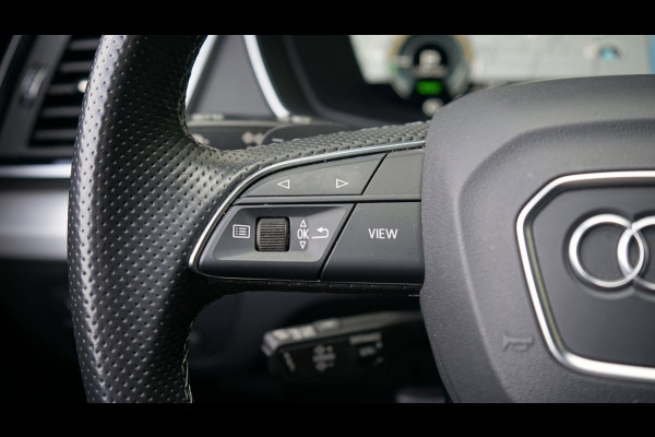Audi Q5 55 TFSIe Quattro 3x S-Line Black Optik ACC-AMBIANCE-CAMERA-CARPLAY-KEYLESS-MATRIX LED-PANORAMA-ZONSVERDUISTERING