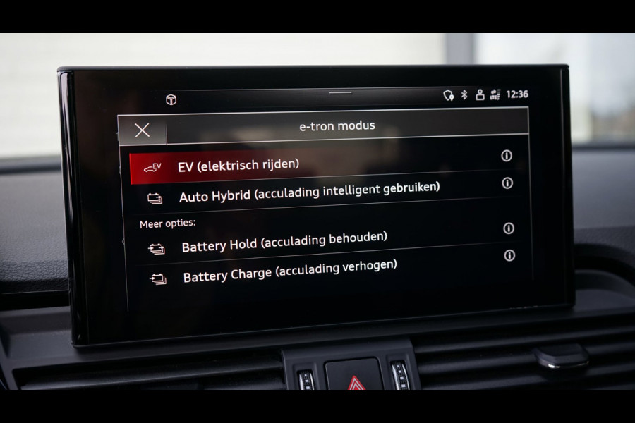 Audi Q5 55 TFSIe Quattro 3x S-Line Black Optik ACC-AMBIANCE-CAMERA-CARPLAY-KEYLESS-MATRIX LED-PANORAMA-ZONSVERDUISTERING