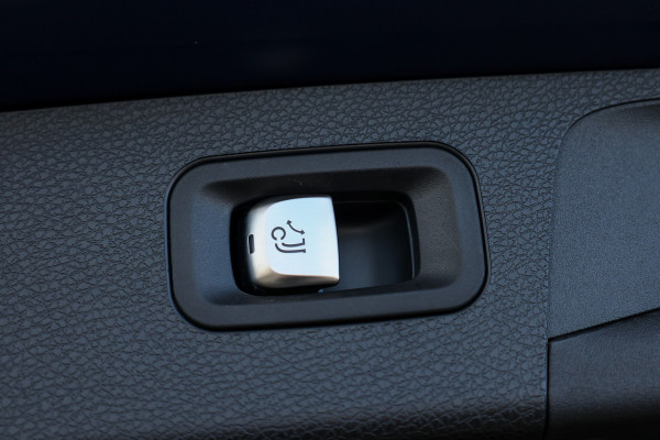 Mercedes-Benz E-Klasse Estate AMG 63 S 4MATIC+ | FACELIFT | TRACK PACK | HUD | BURMESTER | 360 | KEYLESS | DEALER ONDH |