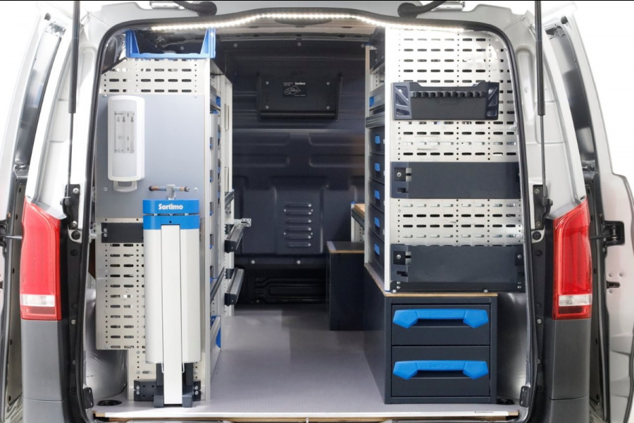 Mercedes-Benz Vito 114 CDI 136pk Compact 9G Automaat 2x Schuifdeur/LED/Camera/Inrichting 11-2022