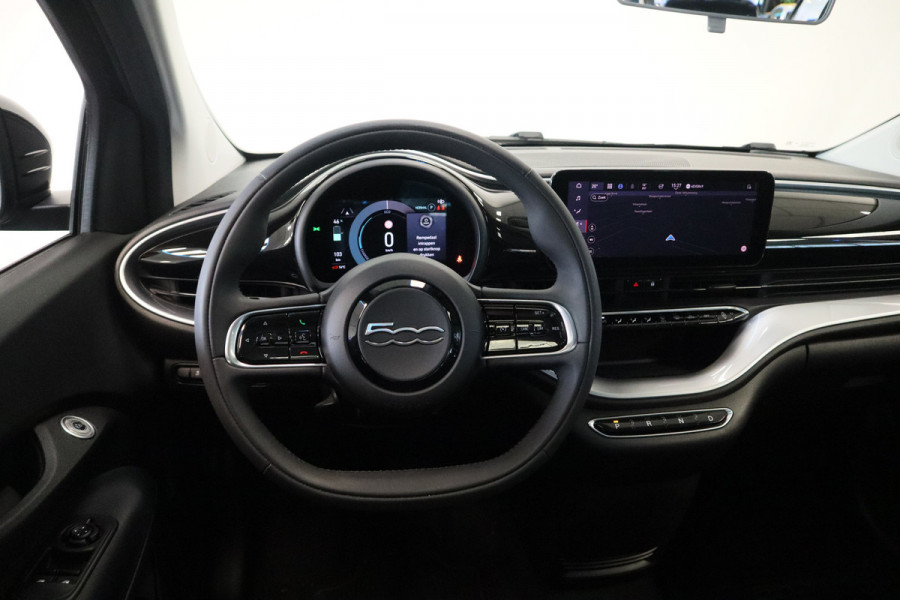 Fiat 500 Icon 42 kWh Navigatie Panoramadak PDC