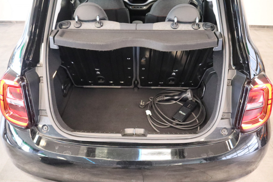 Fiat 500 Icon 42 kWh Navigatie Panoramadak PDC