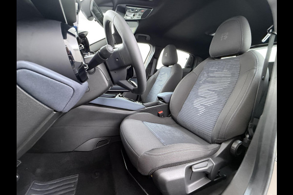 Alfa Romeo junior Elettrica 54 kWh VAN € 30.900,- VOOR € 26.877,- UW LENTEVOORDEEL € 4.023,-! | 15.000KM!! | FABRIEKSGARANTIE | APPLE CARPLAY| ANDROID AUTO| UNIEKE KLEUR! | ADAPTIVE CRUISE CONTROL|